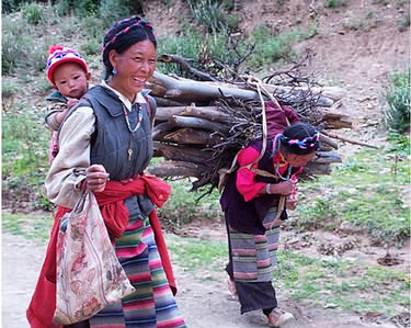 Women in traditional clothes