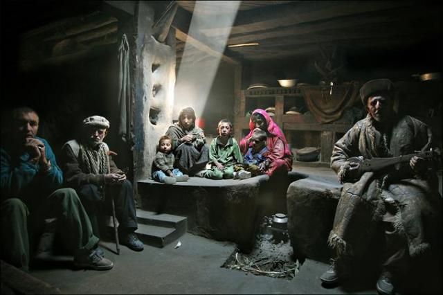 Momin Khan playing his Gharba